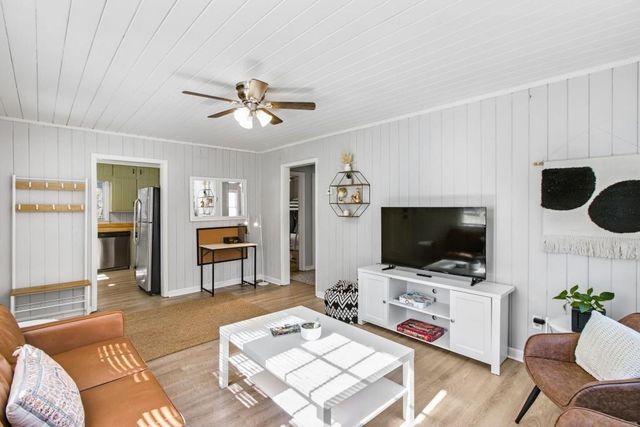 250 Lake Drive, Norcross, GA 30071