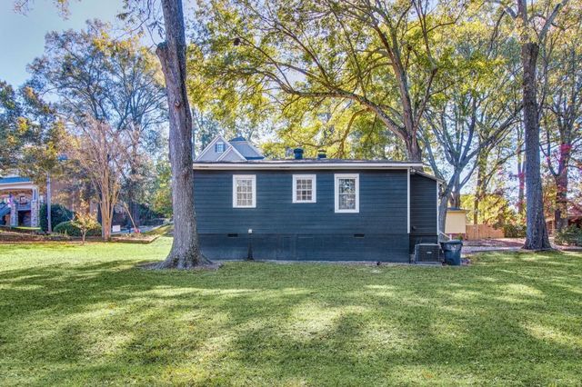 250 Lake Drive, Norcross, GA 30071