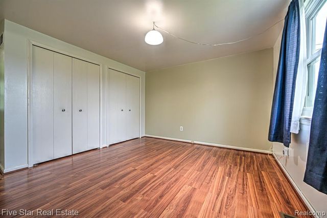 1857 E Rose Center Road, Holly, MI 48442
