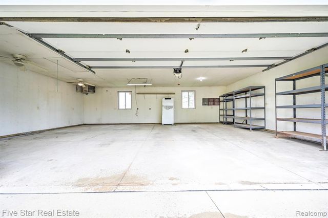 1857 E Rose Center Road, Holly, MI 48442
