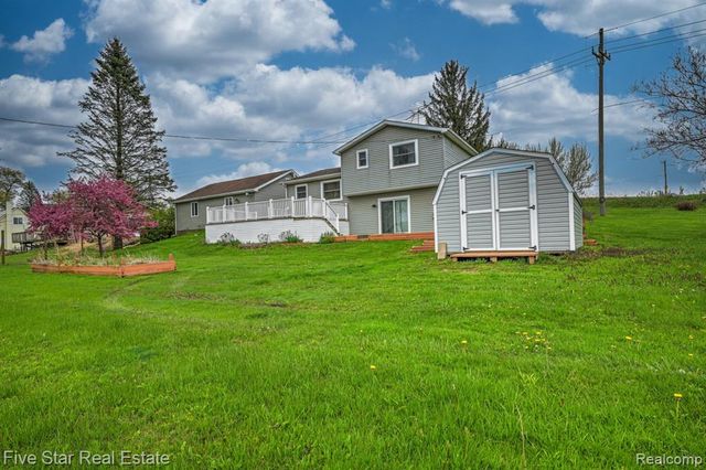 1857 E Rose Center Road, Holly, MI 48442