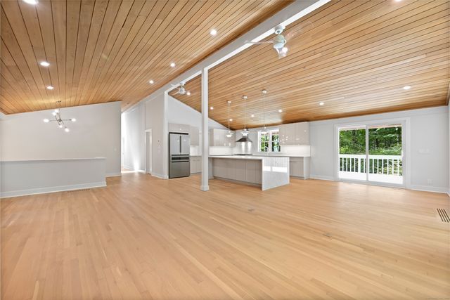 17 Clover Lane, Westport, CT 06880