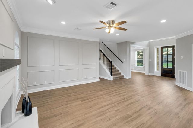 1202 Plantation Drive, Richmond, TX 77406