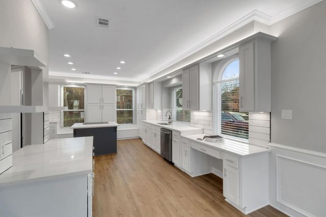 1202 Plantation Drive, Richmond, TX 77406