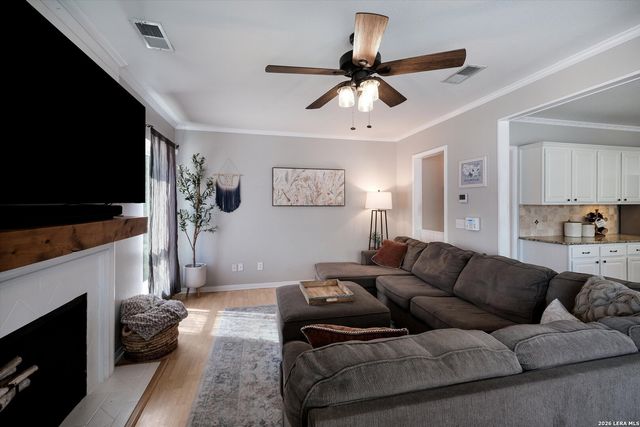 25167 Flying Arrow, San Antonio, TX 78258