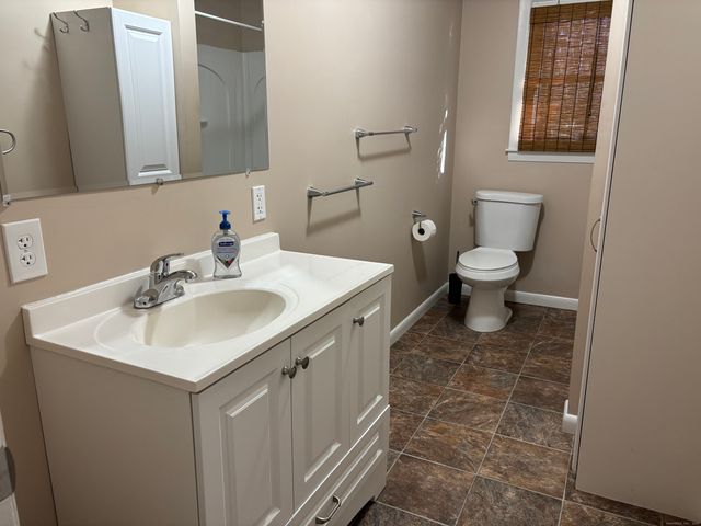 897 Colonel Ledyard Highway, Ledyard, CT 06339