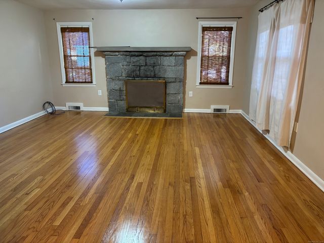 897 Colonel Ledyard Highway, Ledyard, CT 06339