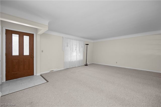 9242 W 130th Street, Strongsville, OH 44136