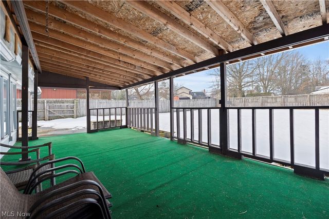 9242 W 130th Street, Strongsville, OH 44136