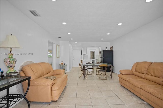 16900 NE 14th Ave 301, North Miami Beach, FL 33162