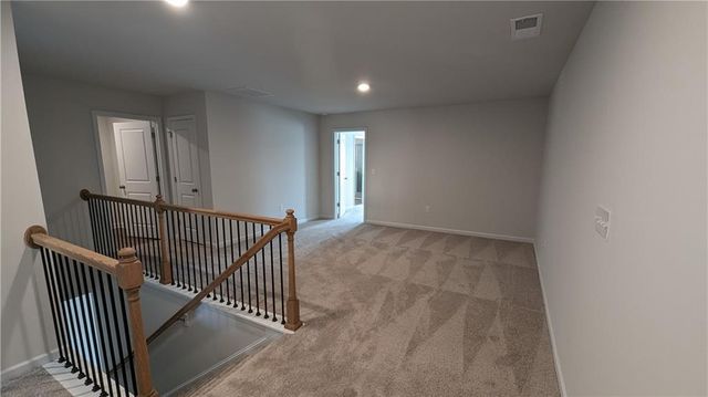 840 Point Place Drive, Loganville, GA 30052
