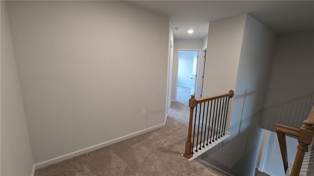 840 Point Place Drive, Loganville, GA 30052
