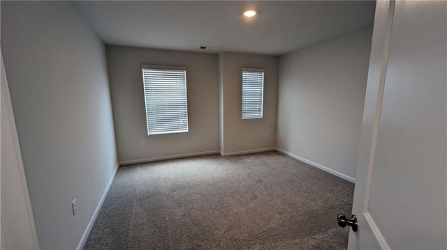 840 Point Place Drive, Loganville, GA 30052