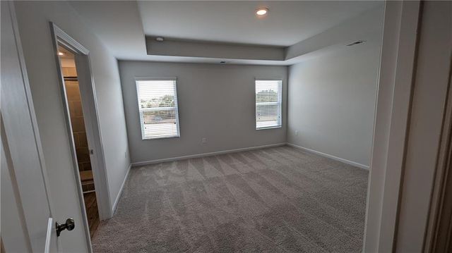 840 Point Place Drive, Loganville, GA 30052