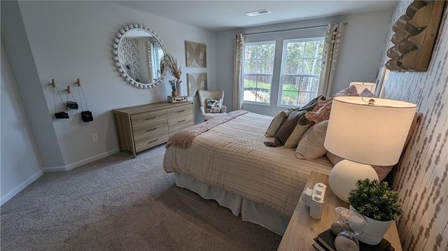 840 Point Place Drive, Loganville, GA 30052