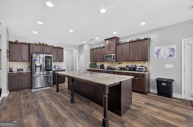 3952 Ivy Gate Drive, Buford, GA 30519