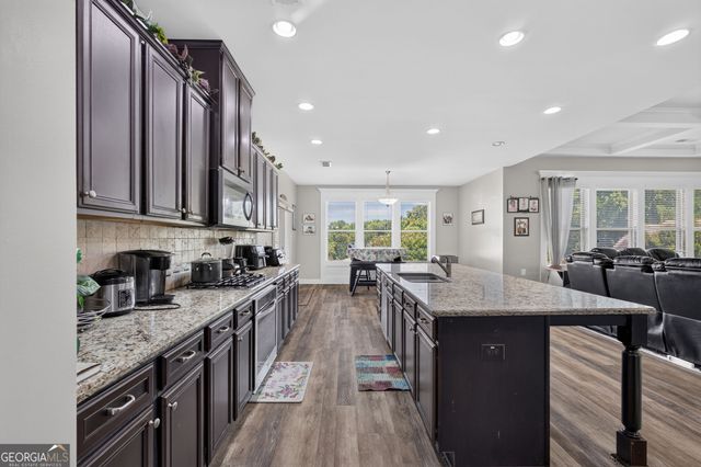 3952 Ivy Gate Drive, Buford, GA 30519