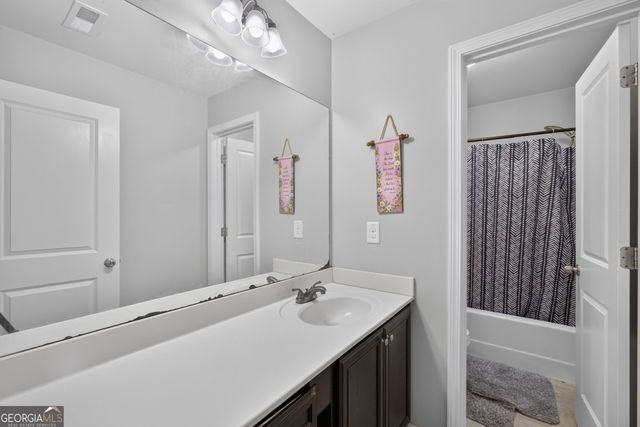 3952 Ivy Gate Drive, Buford, GA 30519