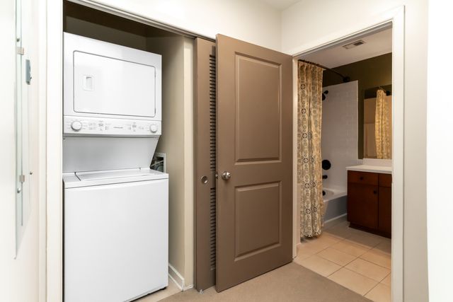 200 Manufacturers Road Apt 328, Chattanooga, TN 37405