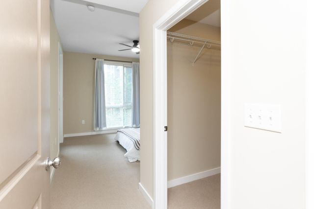 200 Manufacturers Road Apt 328, Chattanooga, TN 37405