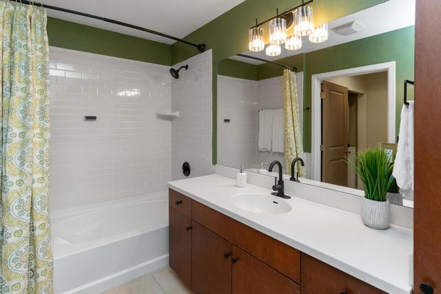 200 Manufacturers Road Apt 328, Chattanooga, TN 37405