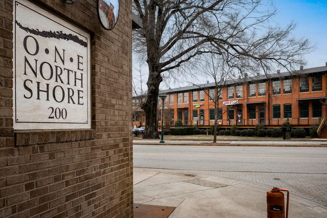 200 Manufacturers Road Apt 328, Chattanooga, TN 37405