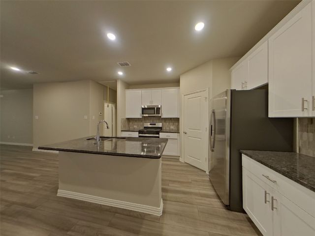 1805 Ash Oak Lane, Forney, TX 75126