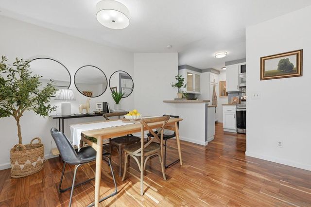2746 Ariane 148, San Diego, CA 92117