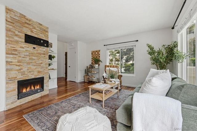 2746 Ariane 148, San Diego, CA 92117