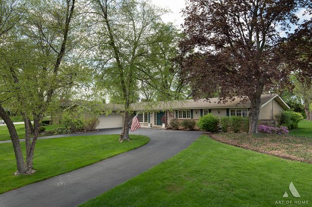 304 S Circle Drive, Palatine, IL 60067