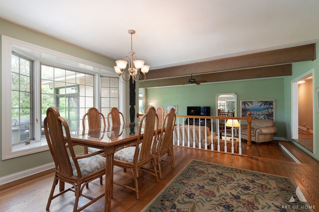 304 S Circle Drive, Palatine, IL 60067