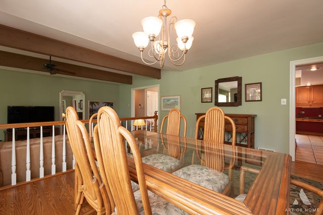 304 S Circle Drive, Palatine, IL 60067