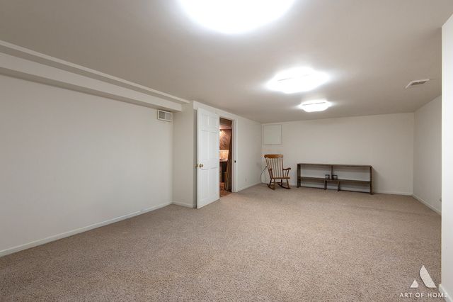 304 S Circle Drive, Palatine, IL 60067