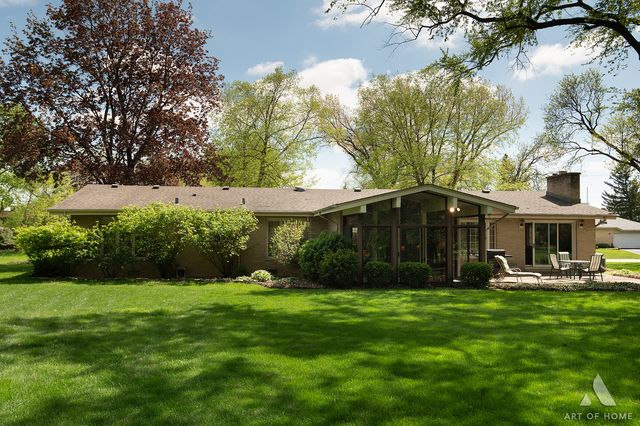 304 S Circle Drive, Palatine, IL 60067