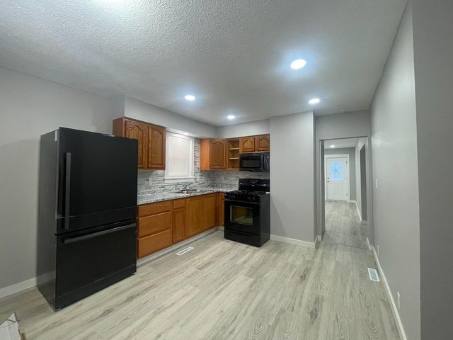 530 Mckeighan Avenue, Flint, MI 48507