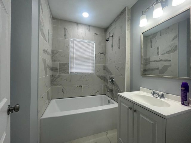 530 Mckeighan Avenue, Flint, MI 48507