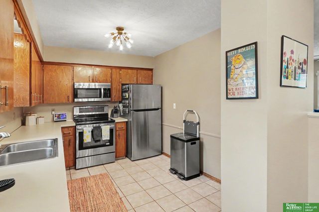 822 Tipperary Drive, Papillion, NE 68046