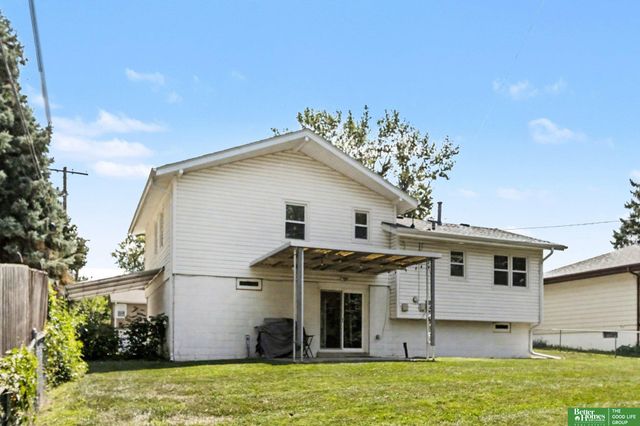 822 Tipperary Drive, Papillion, NE 68046