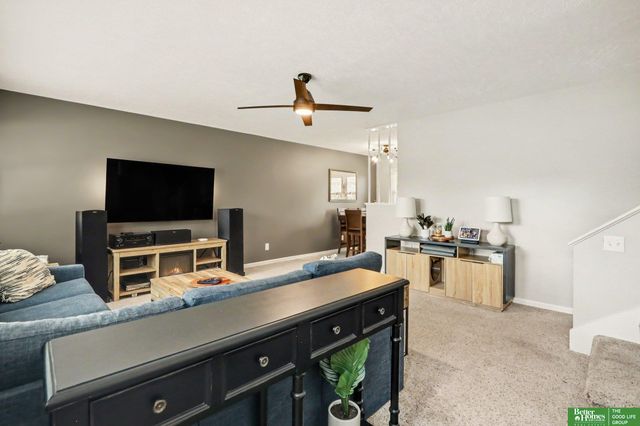 822 Tipperary Drive, Papillion, NE 68046
