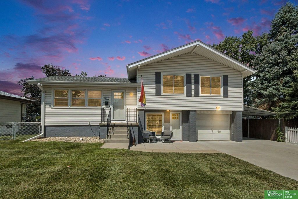 822 Tipperary Drive, Papillion, NE 68046