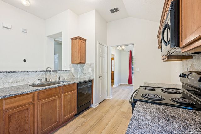 7019 Heathers, San Antonio, TX 78227