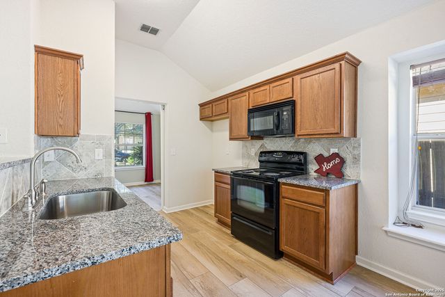 7019 Heathers, San Antonio, TX 78227