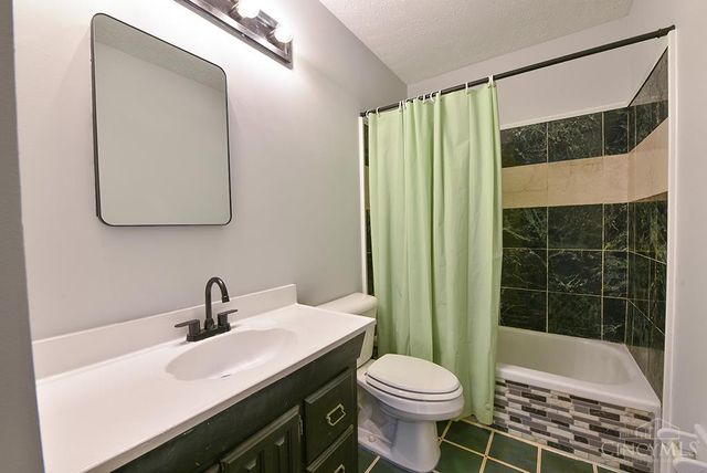 9926 Pinedale Drive, Colerain Twp, OH 45231