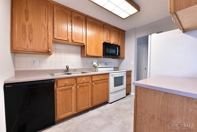 9926 Pinedale Drive, Colerain Twp, OH 45231