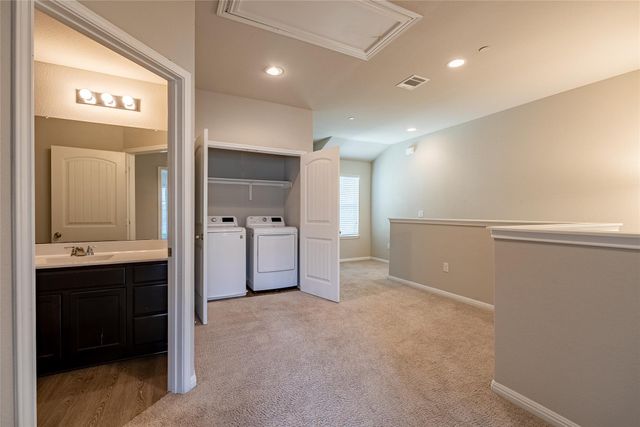 516 E Slaughter LN 1901, Austin, TX 78744