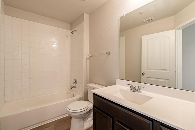 516 E Slaughter LN 1901, Austin, TX 78744