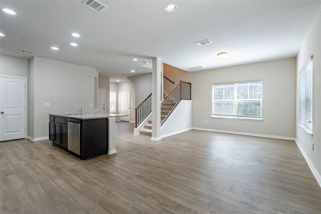 516 E Slaughter LN 1901, Austin, TX 78744