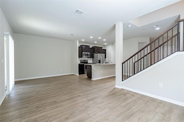 516 E Slaughter LN 1901, Austin, TX 78744