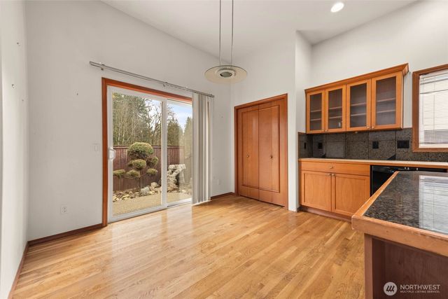 25022 235th Court SE, Maple Valley, WA 98038