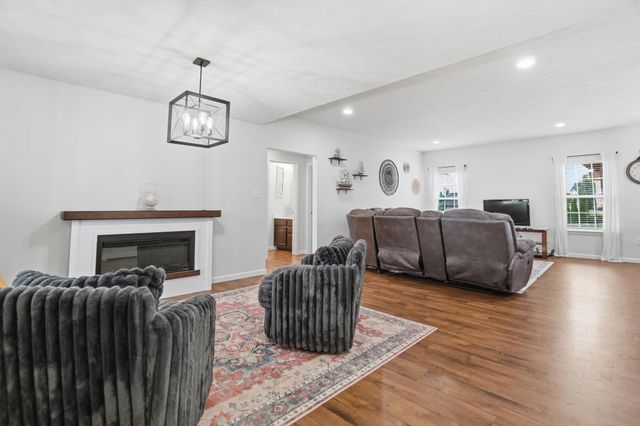 1200 Scarlet Oak Drive 1200 Scarlet Oak Drive, Tipp City, OH 45371